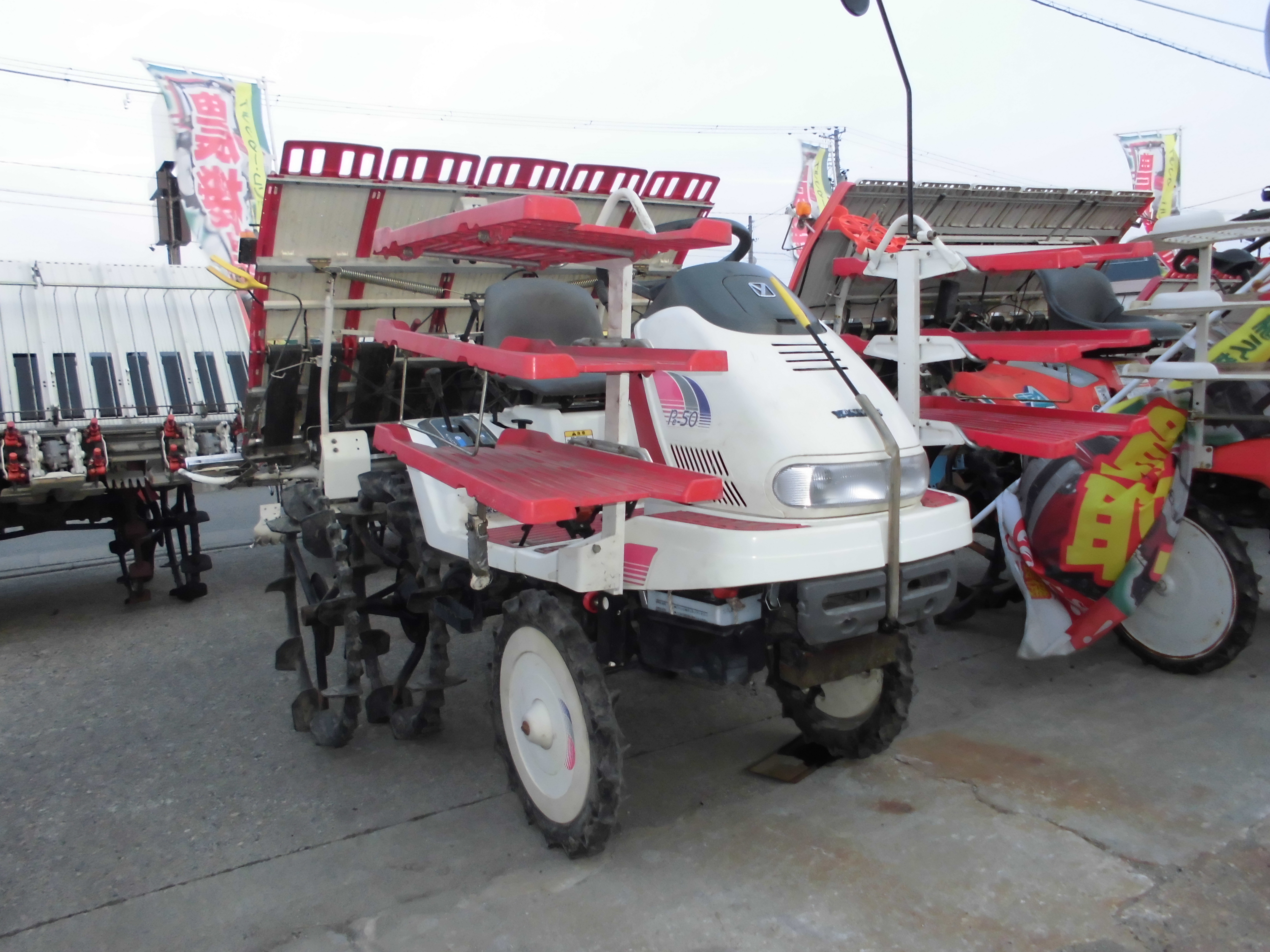 青森県弘前市の農家さんよりヤンマー、田植え機、Pe-50 ５条植えを売却